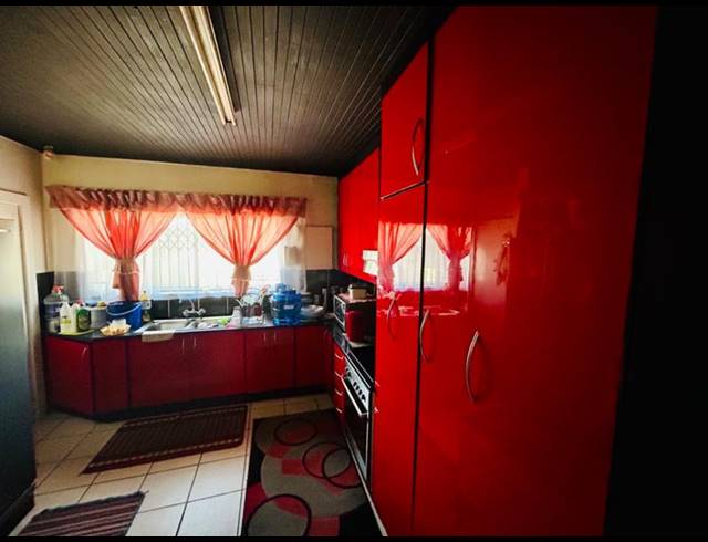 3 BEDROOM HOUSE FOR SALE IN VANDERBIJLPARK CW 3